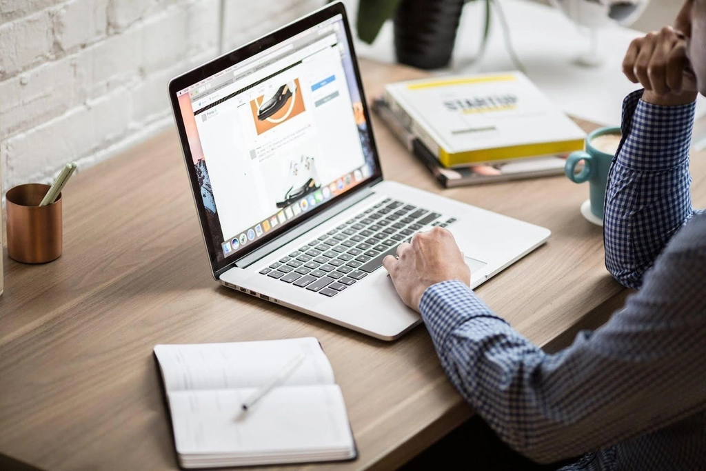 website-opened-on-a-laptop-04f9d863-35b9-477d-8c46-c980ceb9e13d-d.webp website-opened-on-a-laptop-04f9d863-35b9-477d-8c46-c980ceb9e13d-d.webp